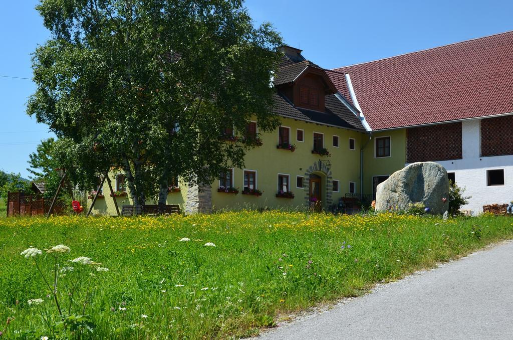 Urlaub Am Kraeutlhof In Mariapfarr Apartamento Quarto foto